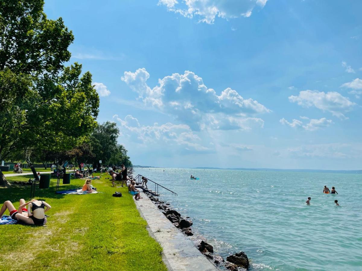 Balcsitthon Apartmanok Siófok Buitenkant foto