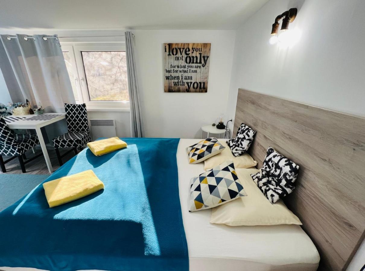 Balcsitthon Apartmanok Siófok Kamer foto